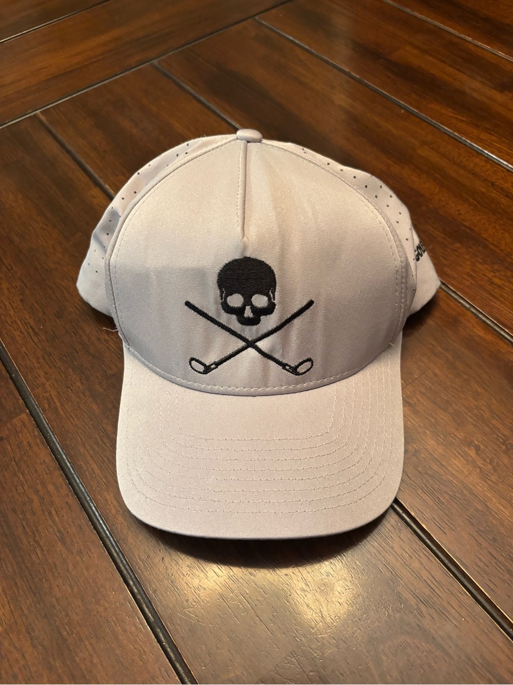Shank it Golf Skull and Crossbones Clubs Gray Golf Hat Cap Adjustable Vented OS
